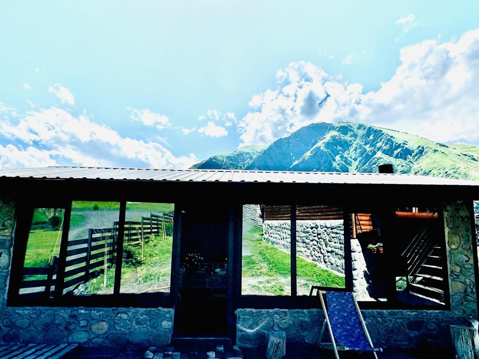 Traveler'S Cottages In Kazbegi Exterior foto